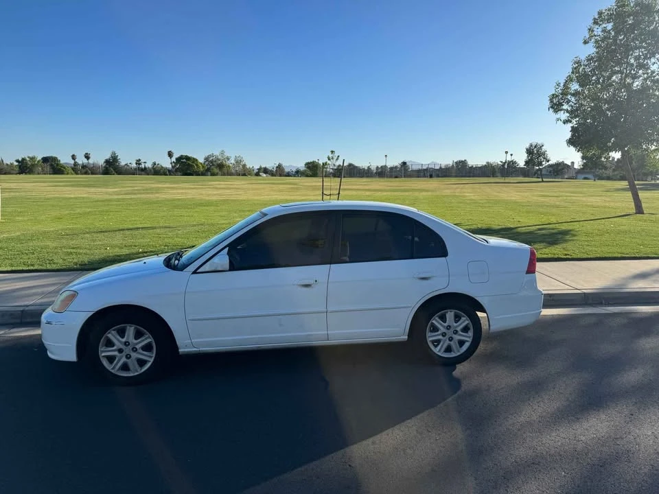 2003 Honda Civic 7th Gen - Image 2 of 6