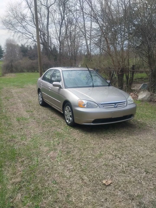 2003 Honda Civic 7th Gen - Image 2 of 3