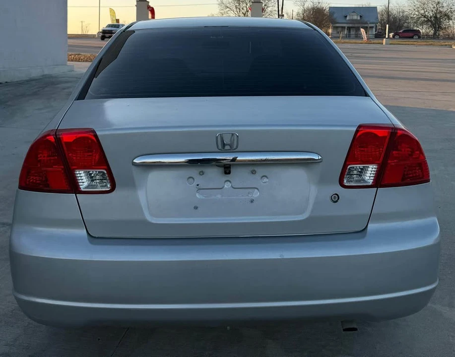 2003 Honda Civic 7th Gen - Image 3 of 10