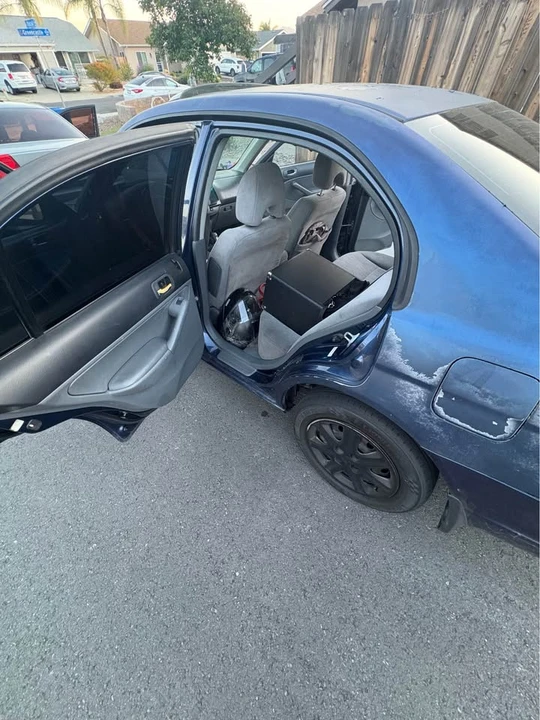 2003 Honda Civic 7th Gen - Image 7 of 16