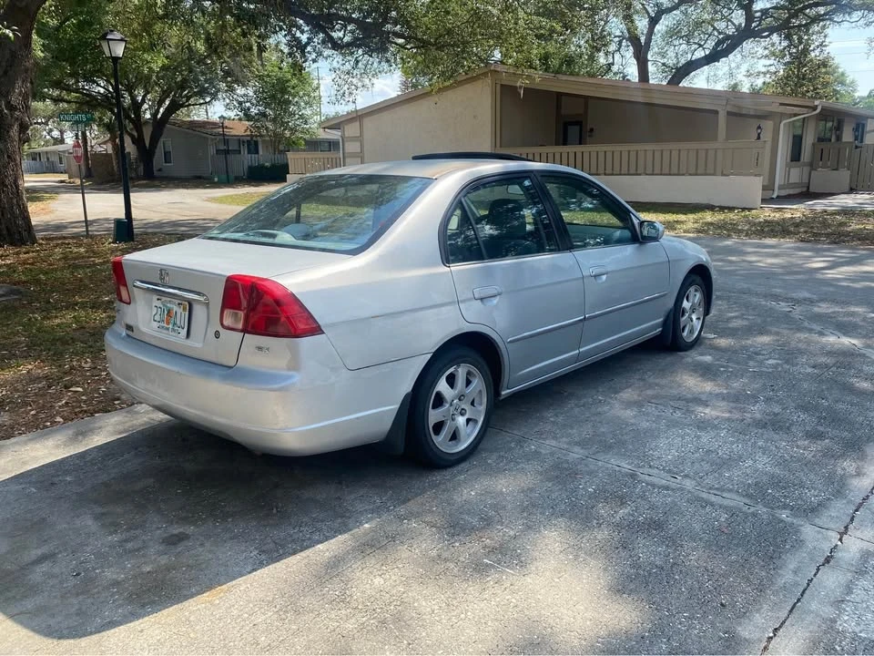 2003 Honda Civic 7th Gen - Image 4 of 8