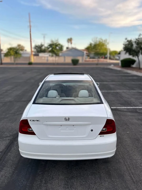 2003 Honda Civic 7th Gen - Image 5 of 12
