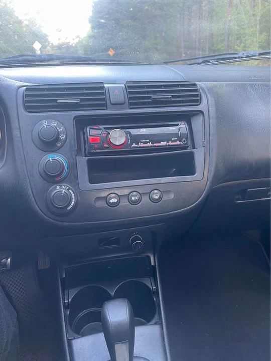 2003 Honda Civic 7th Gen - Image 10 of 11