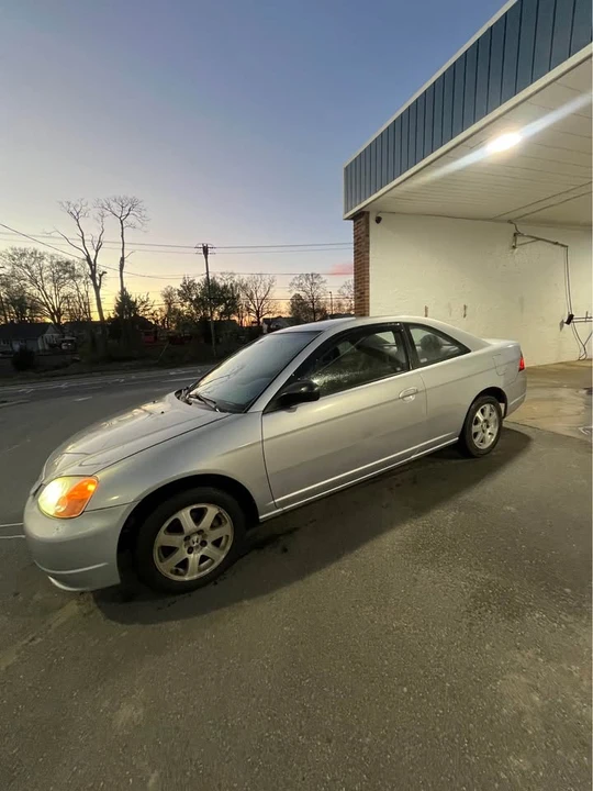 2003 Honda Civic 7th Gen - Image 2 of 6