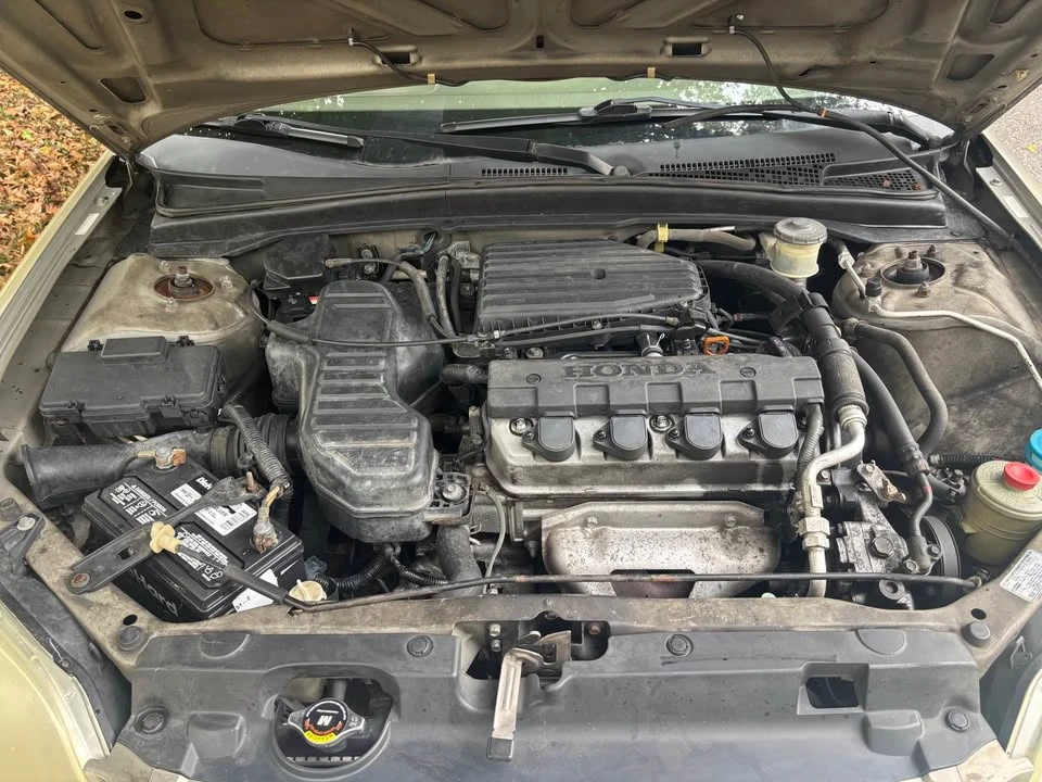 2003 Honda Civic 7th Gen - Image 10 of 13