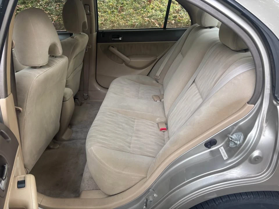 2003 Honda Civic 7th Gen - Image 9 of 13