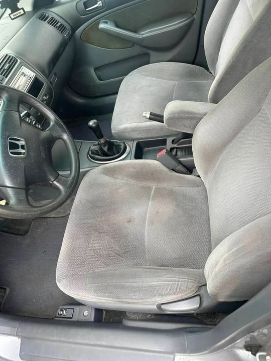 2003 Honda Civic 7th Gen - Image 3 of 9