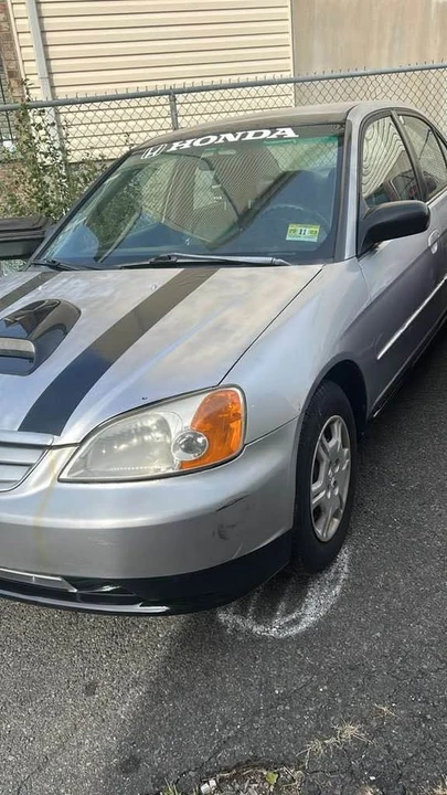 2003 Honda Civic 7th Gen - Image 8 of 9