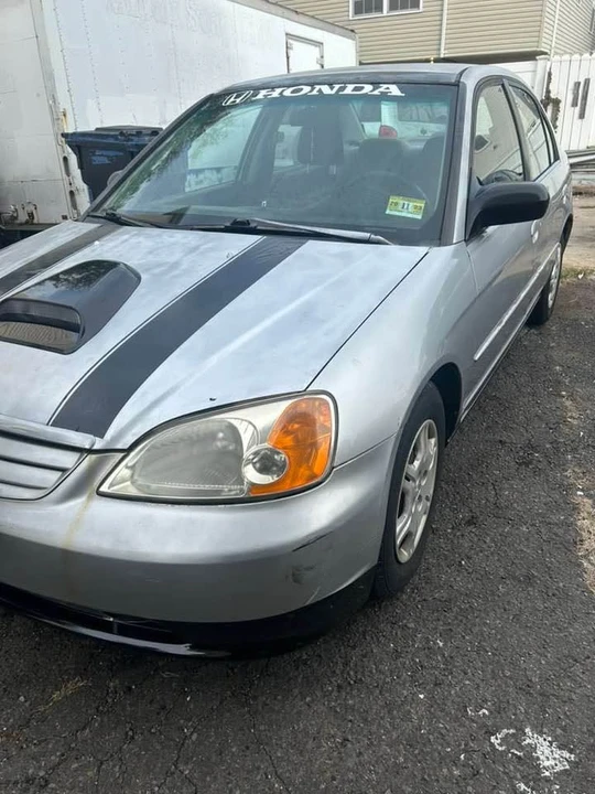 2003 Honda Civic 7th Gen - Image 4 of 9
