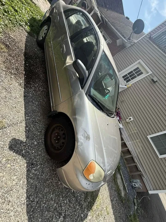2003 Honda Civic 7th Gen - Image 2 of 3