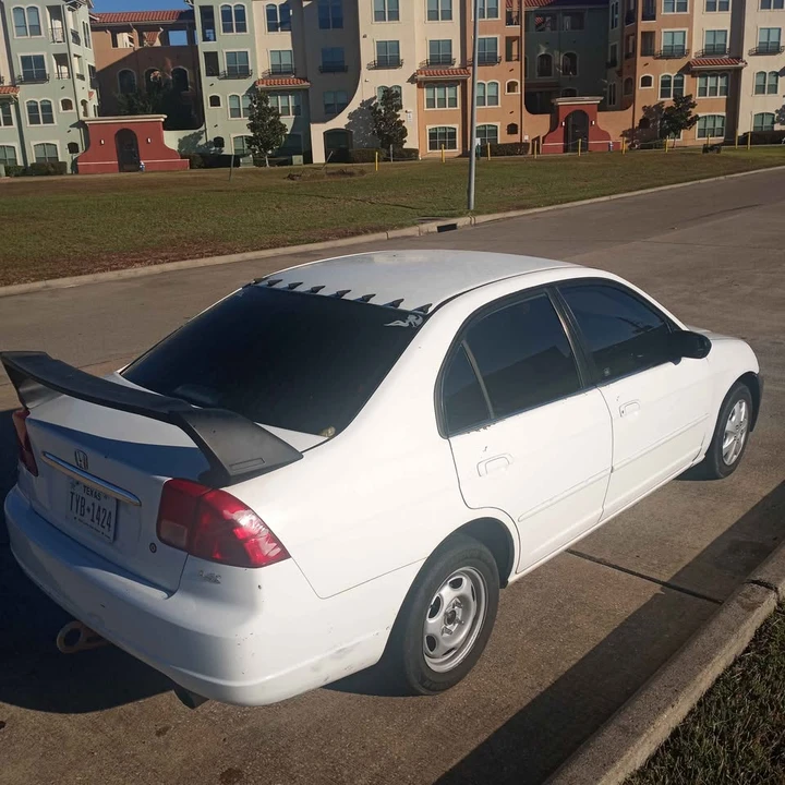 2003 Honda Civic 7th Gen - Image 2 of 7