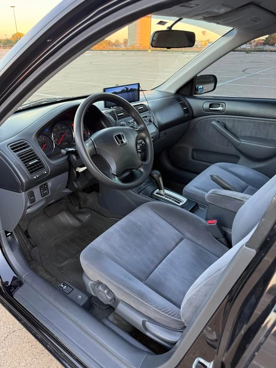 2003 Honda Civic 7th Gen - Image 3 of 9