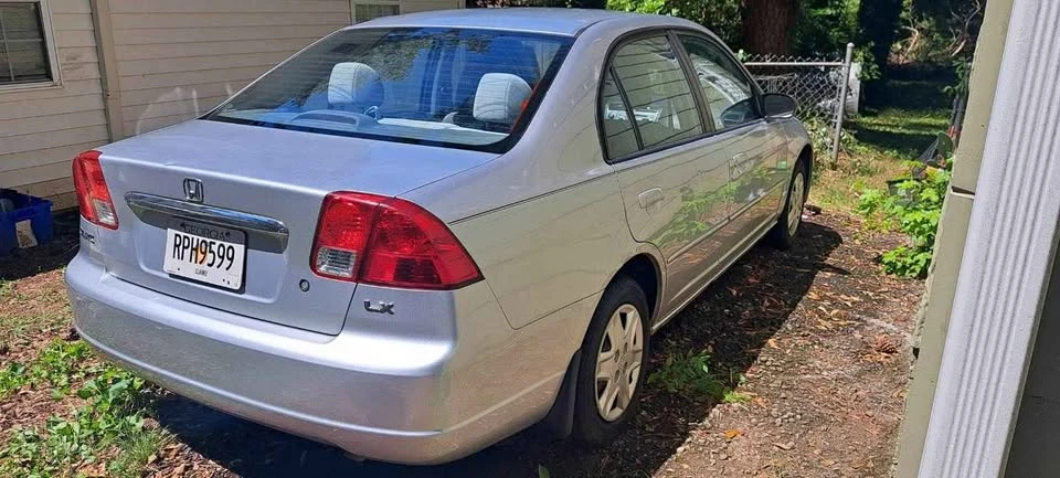 2003 Honda Civic 7th Gen - Image 2 of 8