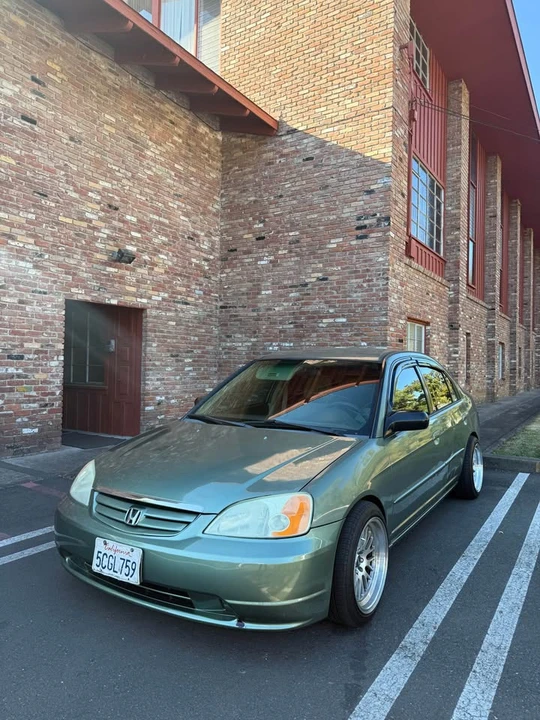 2003 Honda Civic 7th Gen - Image 2 of 3