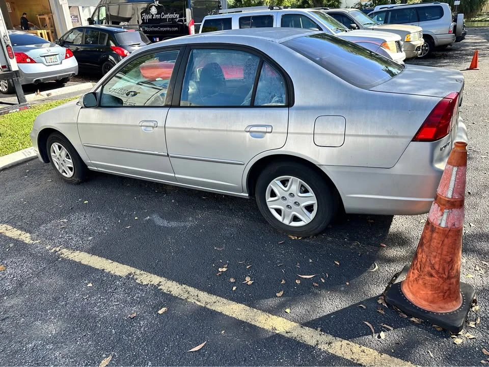 2003 Honda Civic 7th Gen - Image 2 of 2