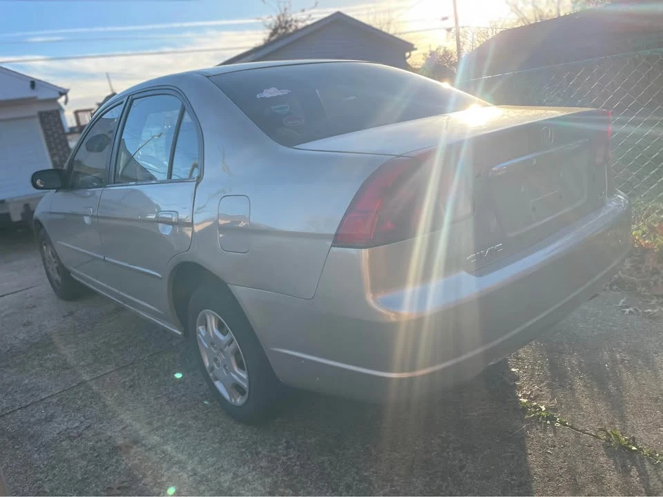 2003 Honda Civic 7th Gen - Image 4 of 9