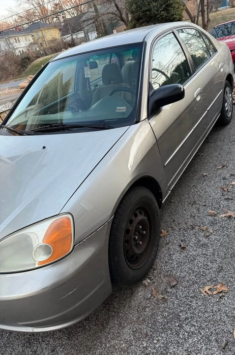 2003 Honda Civic 7th Gen - Image 3 of 4