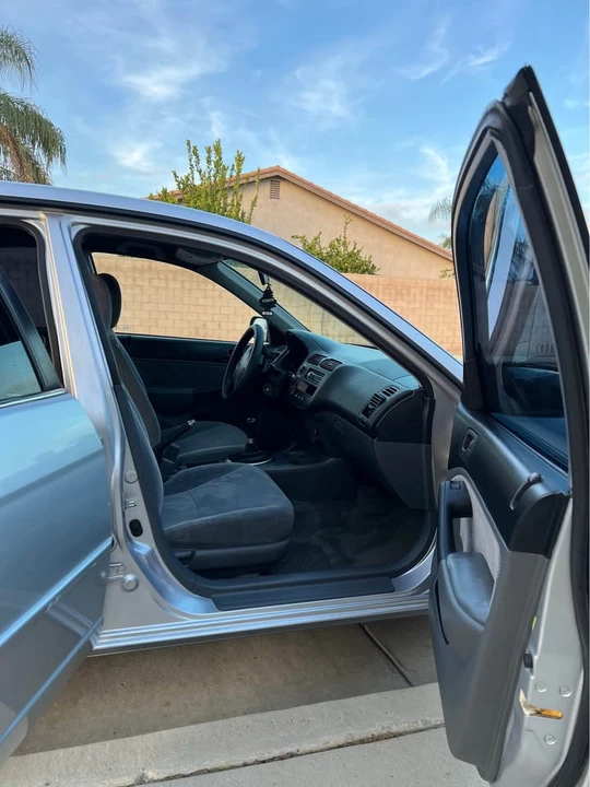 2003 Honda Civic 7th Gen - Image 13 of 16
