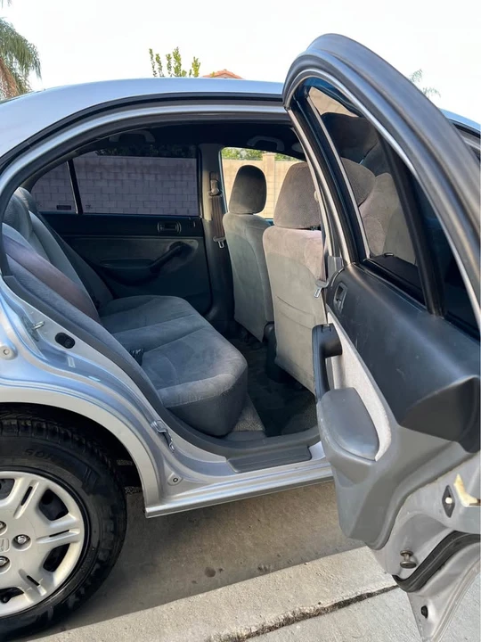 2003 Honda Civic 7th Gen - Image 12 of 16