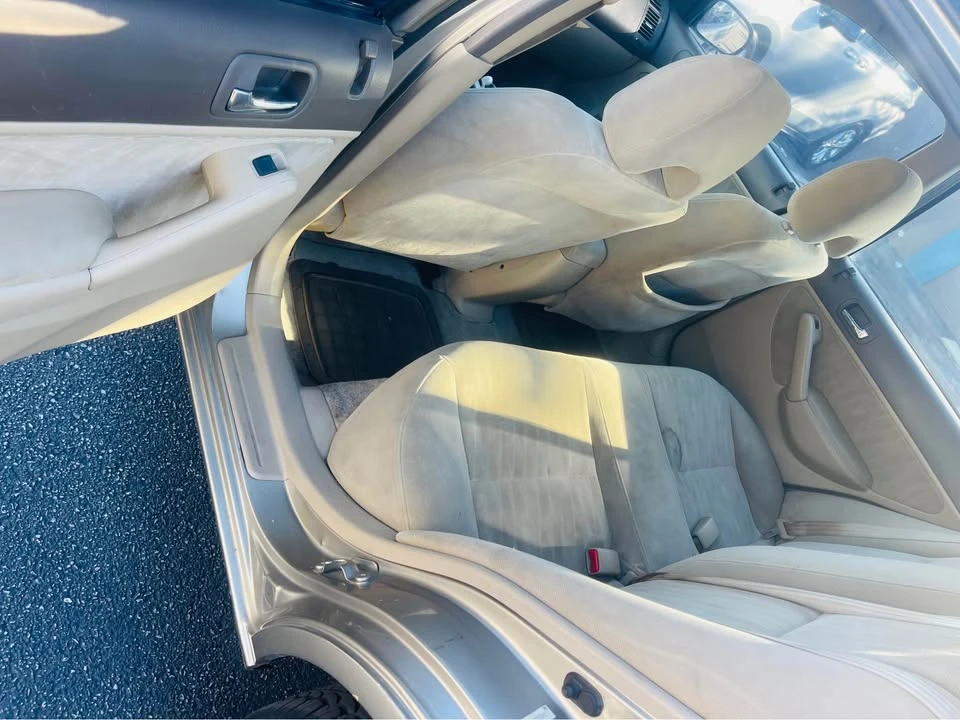 2003 Honda Civic 7th Gen - Image 8 of 11