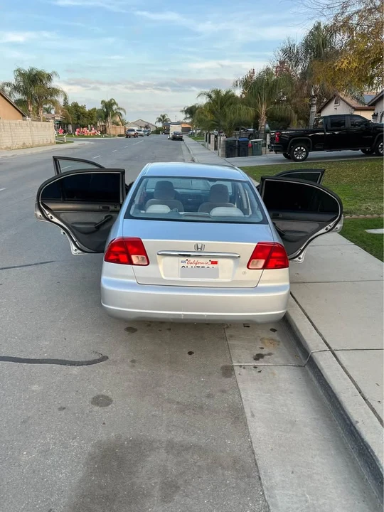 2003 Honda Civic 7th Gen - Image 9 of 16