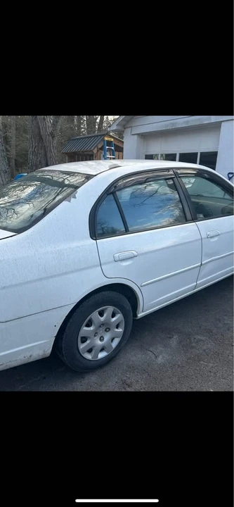 2003 Honda Civic 7th Gen - Image 2 of 3