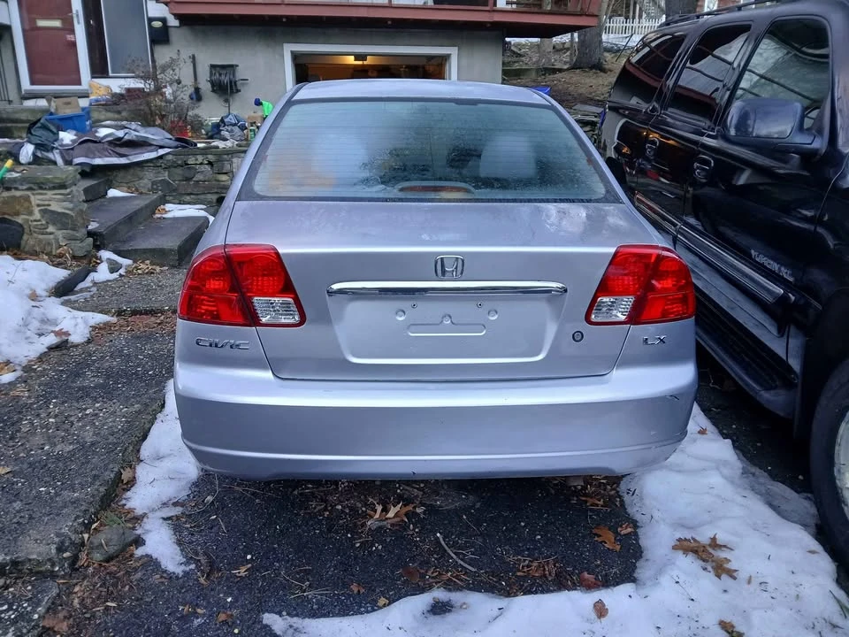 2003 Honda Civic 7th Gen - Image 2 of 12