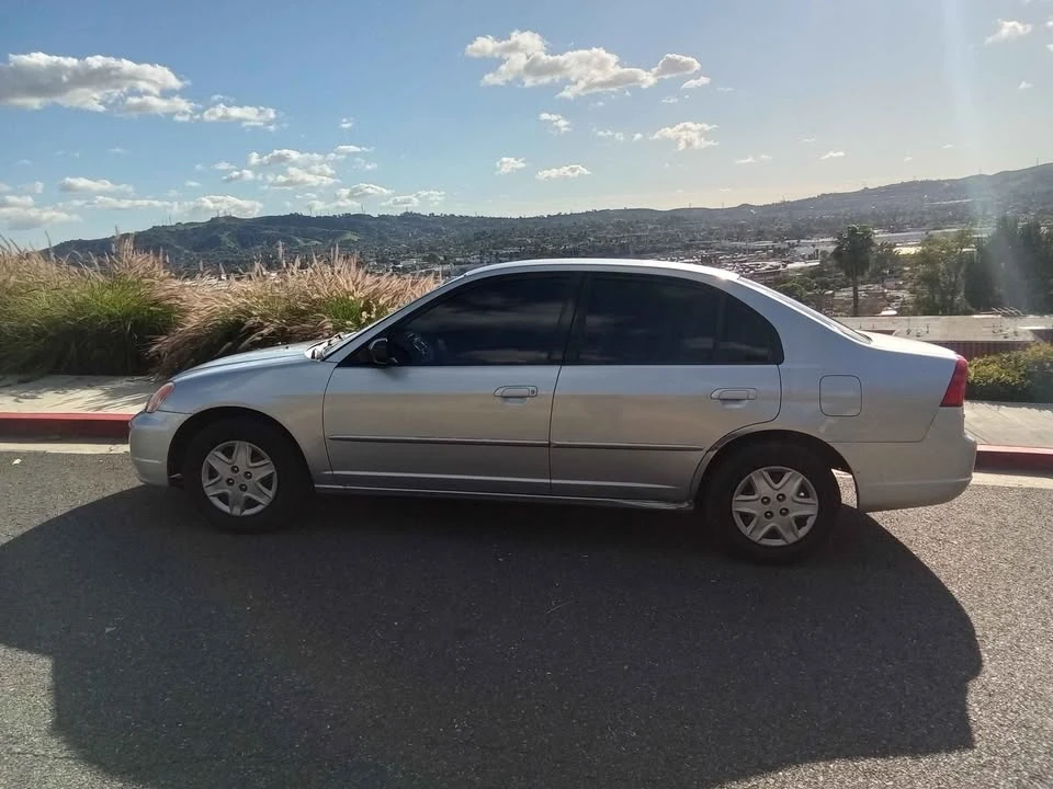 2003 Honda Civic 7th Gen - Image 2 of 10