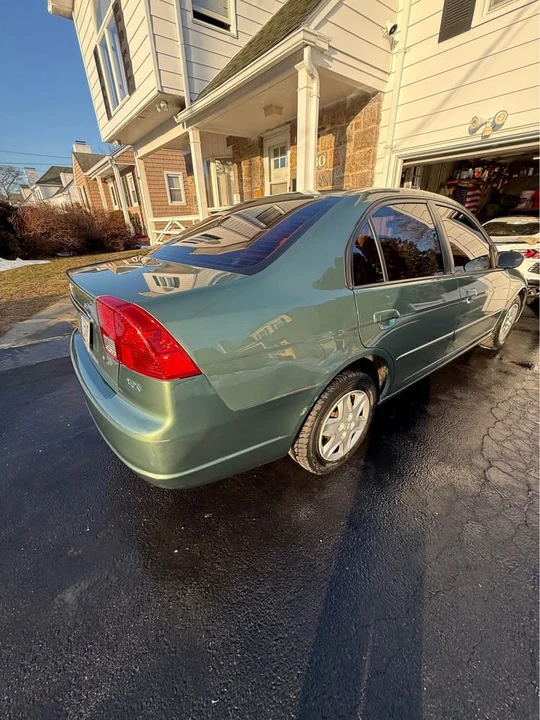 2003 Honda Civic 7th Gen - Image 2 of 8