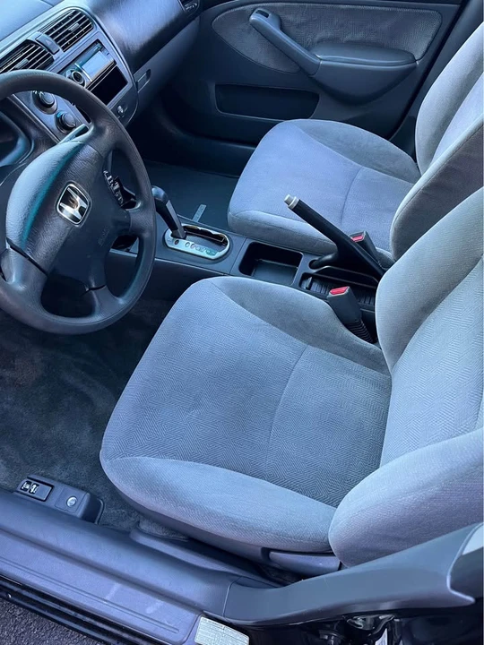 2003 Honda Civic 7th Gen - Image 9 of 17