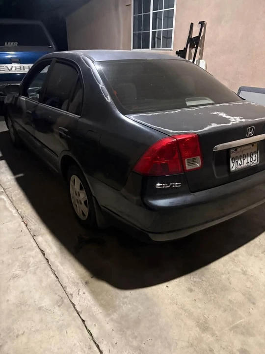 2003 Honda Civic 7th Gen - Image 2 of 3