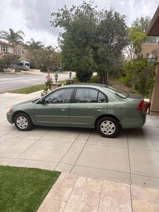 2003 Honda Civic 7th Gen - Image 2 of 8