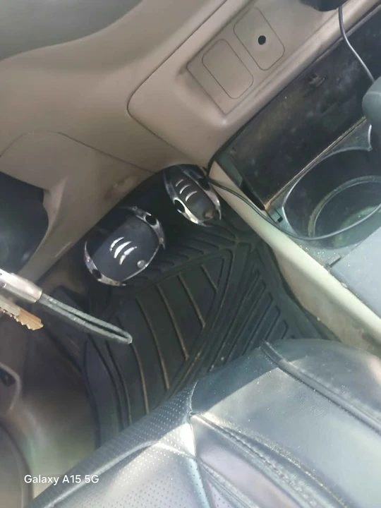 2003 Honda Civic 7th Gen - Image 3 of 12