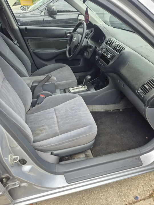 2003 Honda Civic 7th Gen - Image 6 of 8