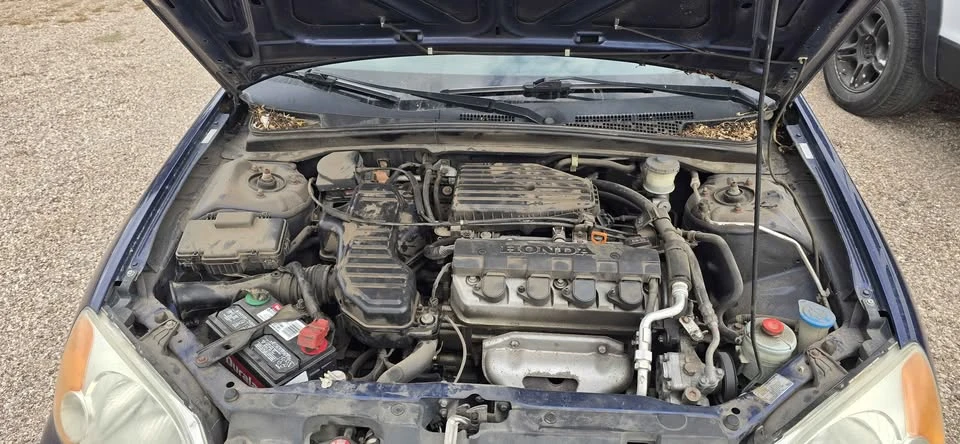 2003 Honda Civic 7th Gen - Image 2 of 9