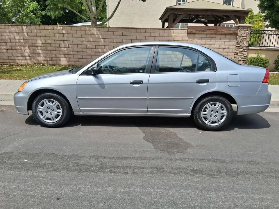 2003 Honda Civic 7th Gen - Image 2 of 16