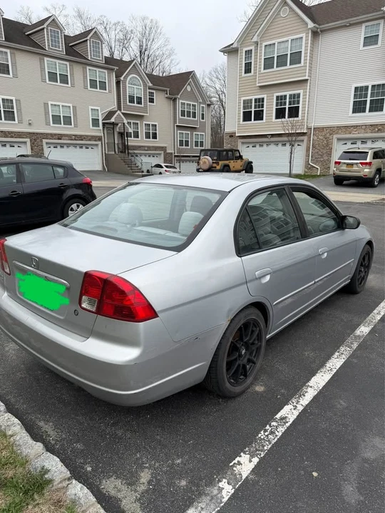 2003 Honda Civic 7th Gen - Image 2 of 9