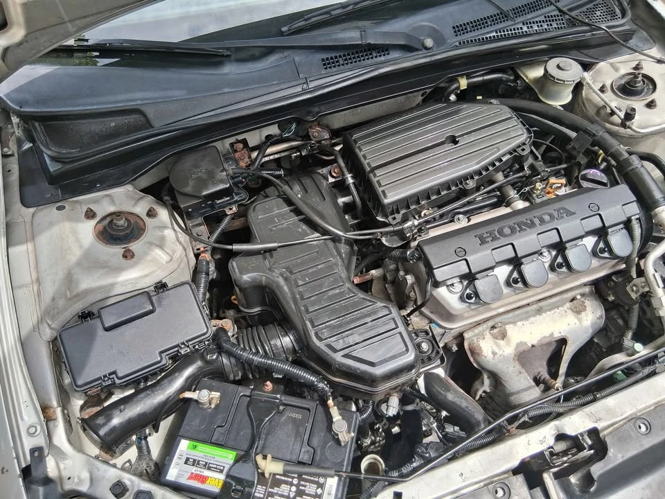 2003 Honda Civic 7th Gen - Image 10 of 16