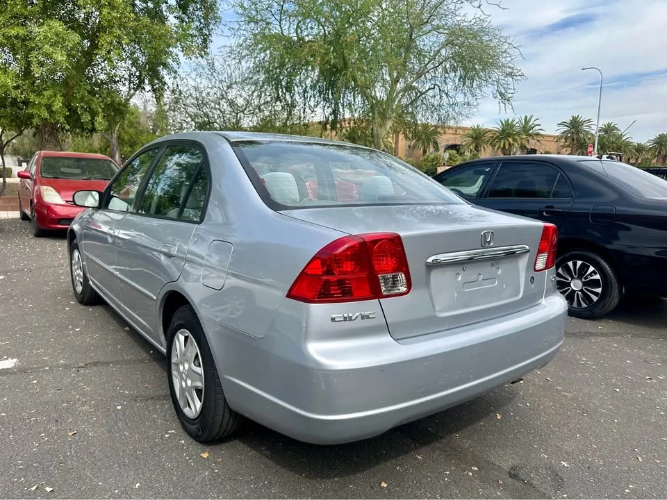 2003 Honda Civic 7th Gen - Image 7 of 16