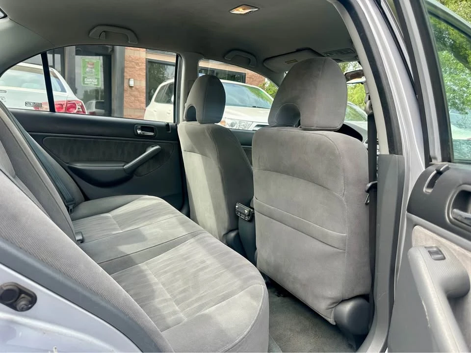 2003 Honda Civic 7th Gen - Image 13 of 16