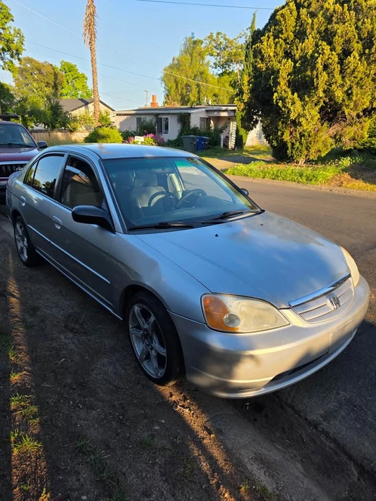 2003 Honda Civic 7th Gen - Image 2 of 8