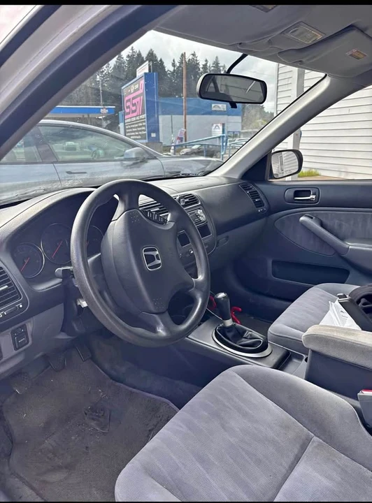 2003 Honda Civic 7th Gen - Image 2 of 15