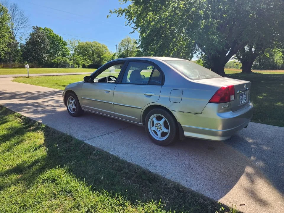 2003 Honda Civic 7th Gen - Image 4 of 8