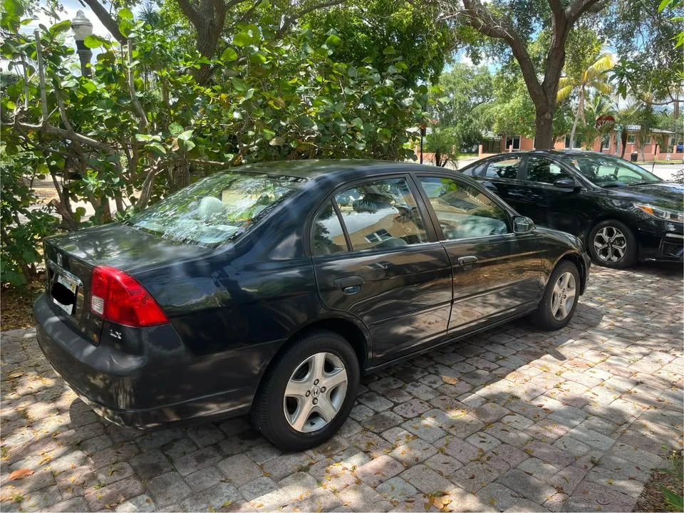 2003 Honda Civic 7th Gen - Image 4 of 14