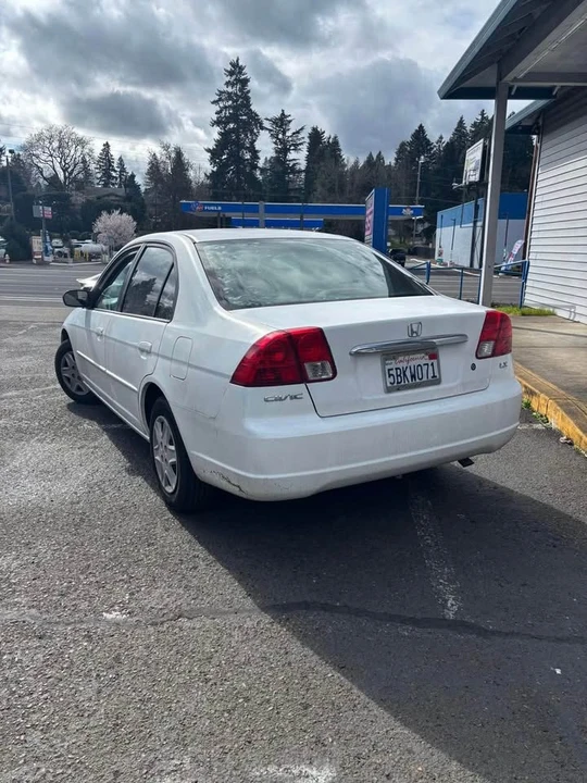 2003 Honda Civic 7th Gen - Image 5 of 15