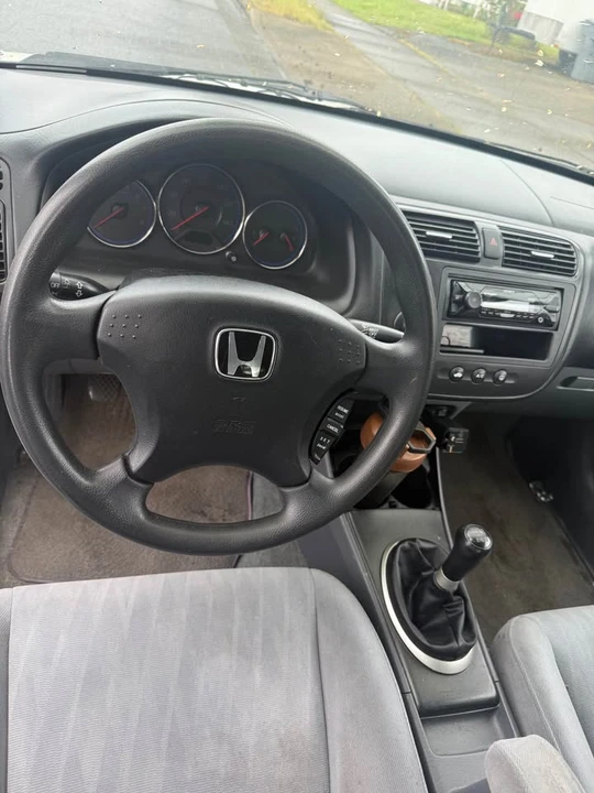 2003 Honda Civic 7th Gen - Image 8 of 15