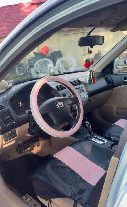 2003 Honda Civic 7th Gen - Image 2 of 4