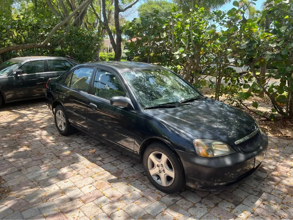 2003 Honda Civic 7th Gen - Image 2 of 14