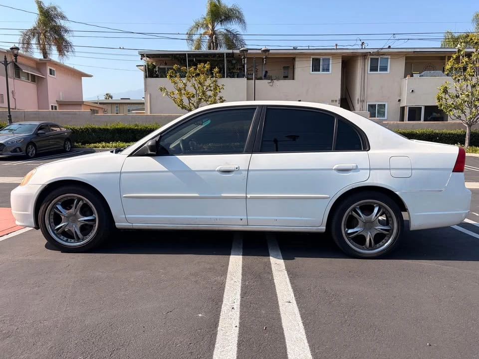 2003 Honda Civic 7th Gen - Image 4 of 13