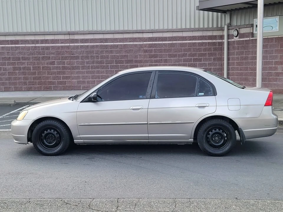 2003 Honda Civic 7th Gen - Image 5 of 13